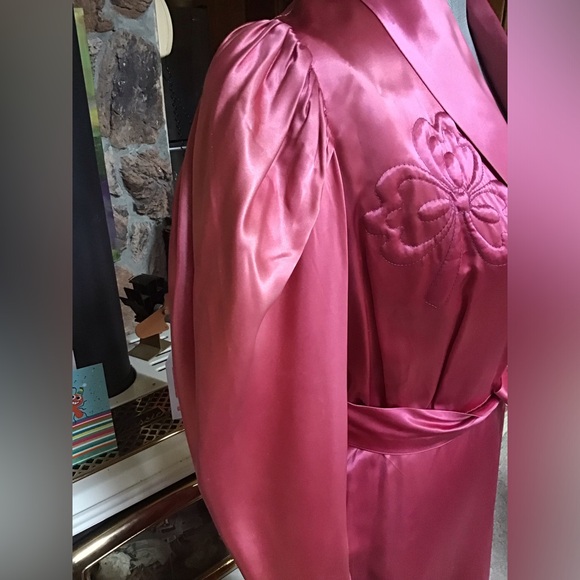 One of a kind Vintage Hollywood Trapunto Dressing Gown - Picture 4 of 8